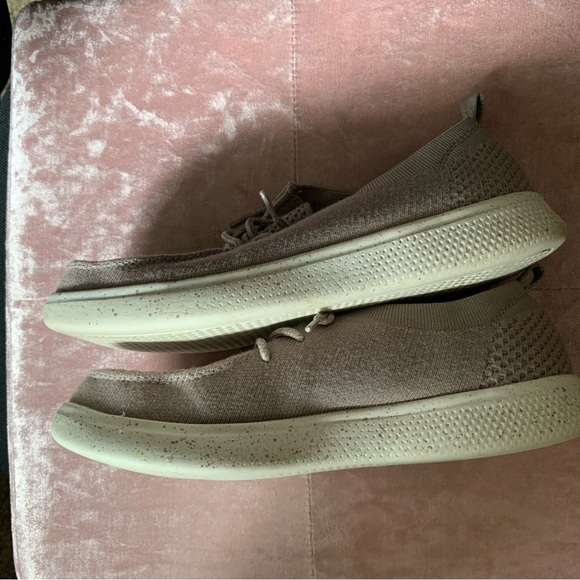 Neutral Tan Bob’s from Skechers Loafers with memory foam size 8, EUC - Picture 7 of 7